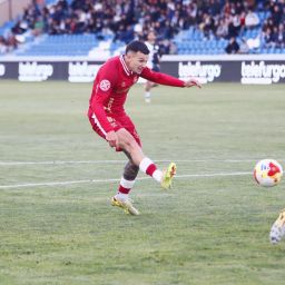 César en el golpeo de su gol a Unionistas (CD TENERIFE)