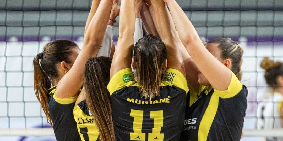 Las jugadoras aurinegras celebrando (CEDIDA)