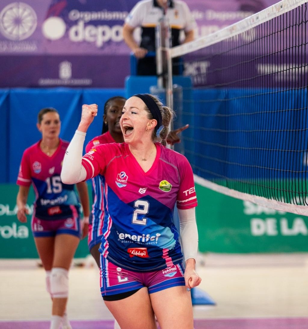 Alli Cudworth celebra un punto (CEDIDA).