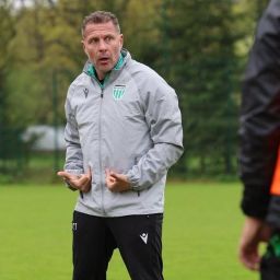 Curro Torres en un entrenamiento con el Levadia (@fcilevadia)