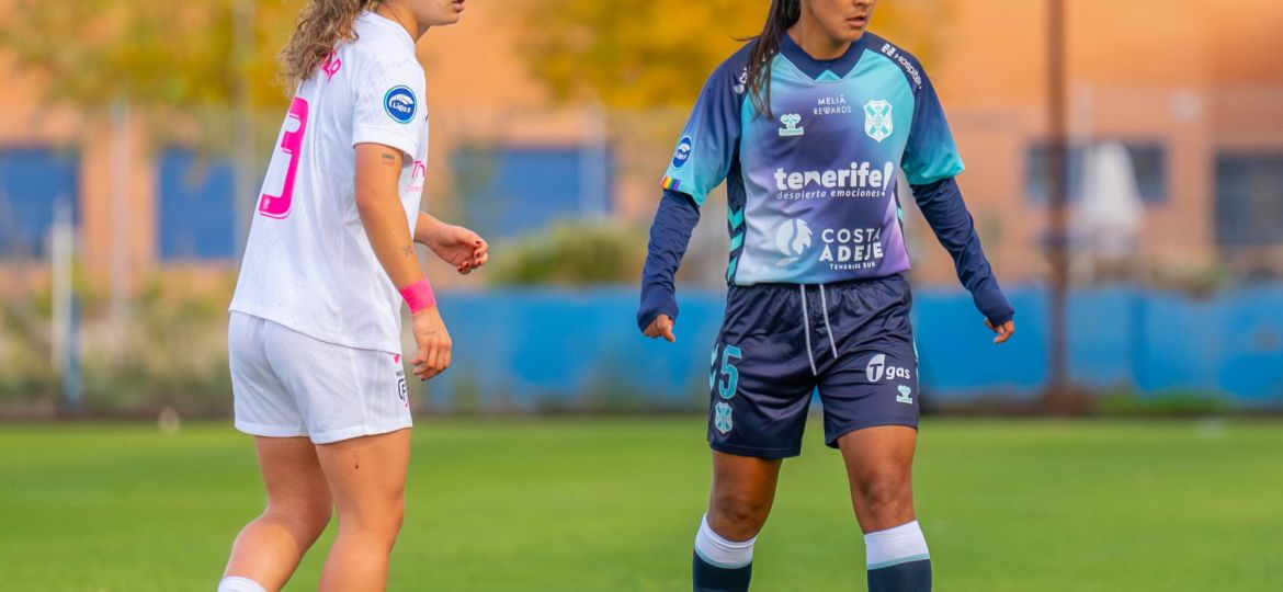 Yerliane Moreno durante un encuentro de la Liga F (CDT Femenino)