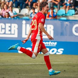 Dani Fernández celebra un gol (CD TENERIFE).