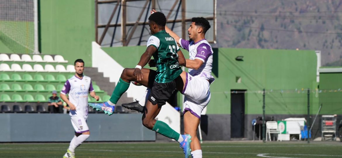 Dawda con la verdinegra contra el Guadalajara (@AtleticoPaso)