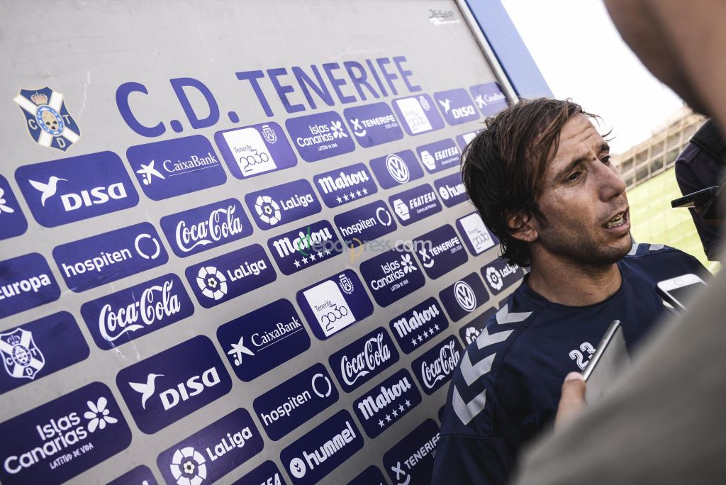 Deporpress CD Tenerife Entreno 15 08 18-155 raul camara
