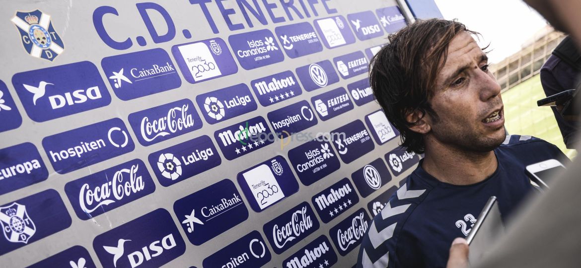 Deporpress CD Tenerife Entreno 15 08 18-155 raul camara
