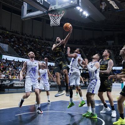 Acción del partido (Emilio Cobos/CB Canarias).