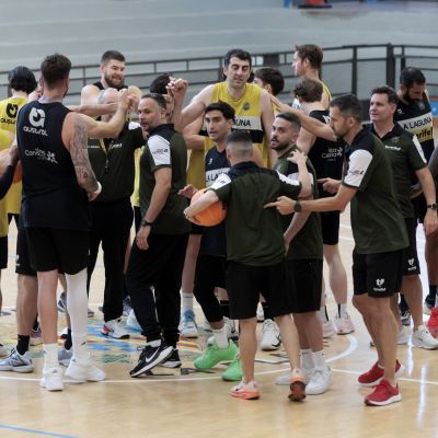 Jugadores de La Laguna Tenerife (CBCANARIAS.NET).