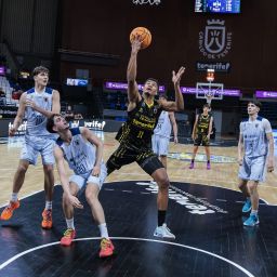 Acción del partido (CB CANARIAS / EMILIO COBOS).