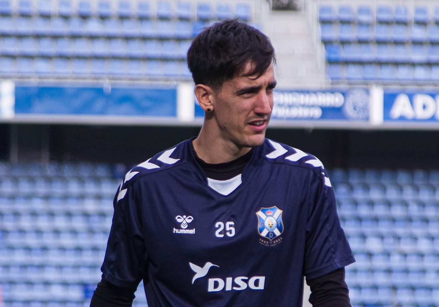 Edgar Badía entrenando en el Heliodoro (@CDTOficial)