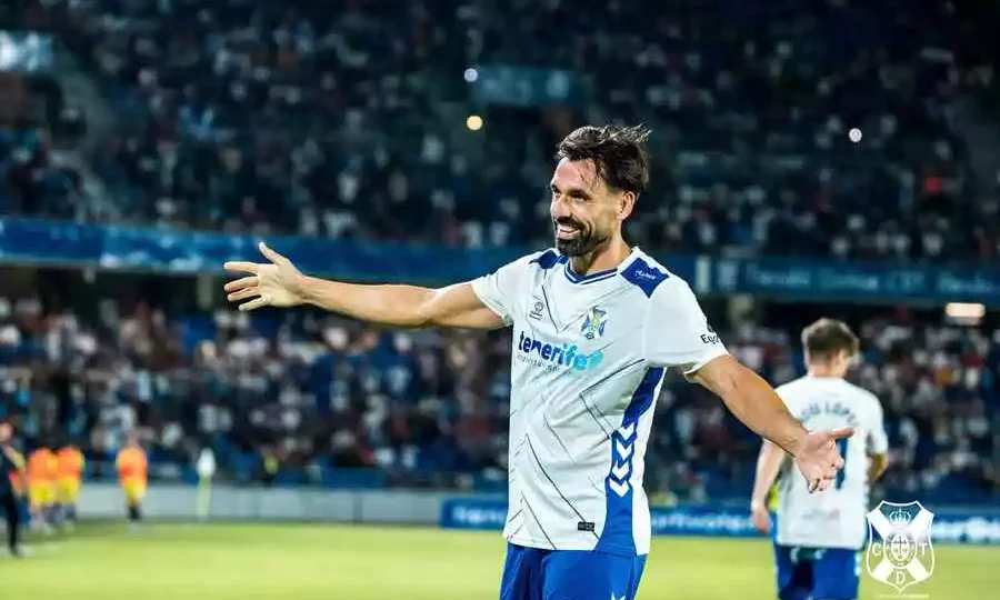 Enric Gallego después de marcar un gol (CD TENERIFE)