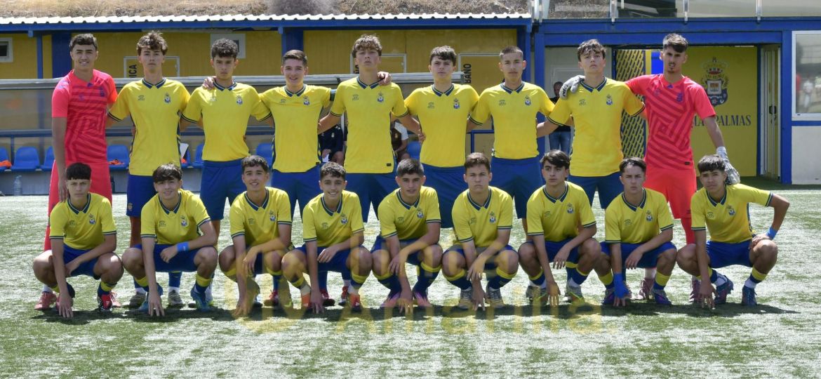 Formación del cadete de la UD Las Palmas 25-26 (TINTAAMARILLA.ES)