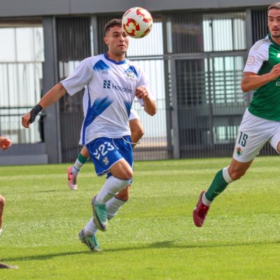 Fran Sabina ante el Cacereño (@CdtCantera)