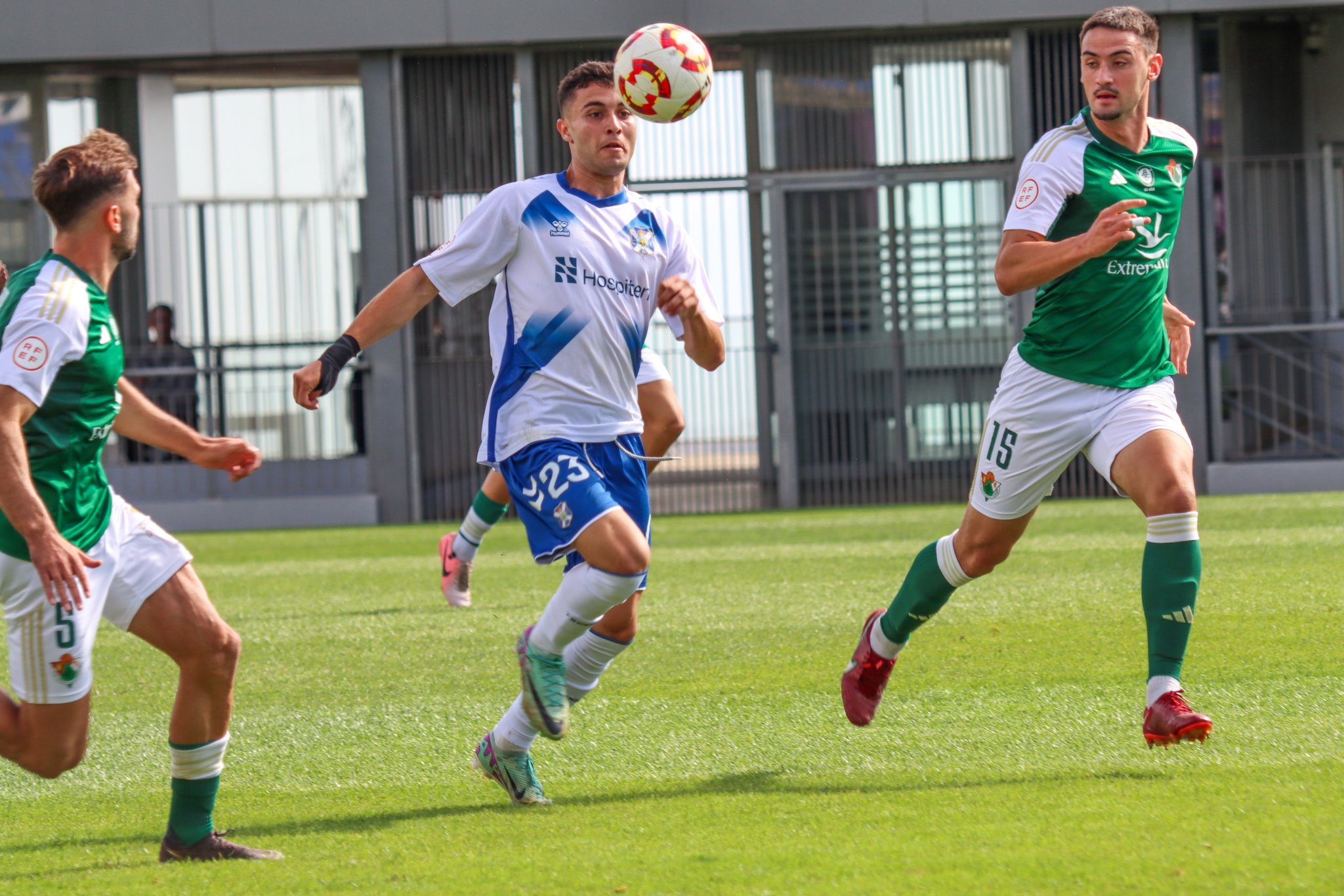 Fran Sabina ante el Cacereño (@CdtCantera)