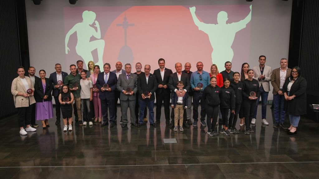 Imagen de la pasada edición de la Gala del Deporte (CEDIDA)|Cartel oficial de la edición 2026