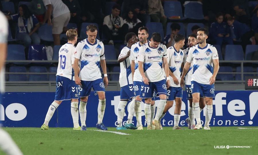 Gallego en el centro después de marcar (LA LIGA)