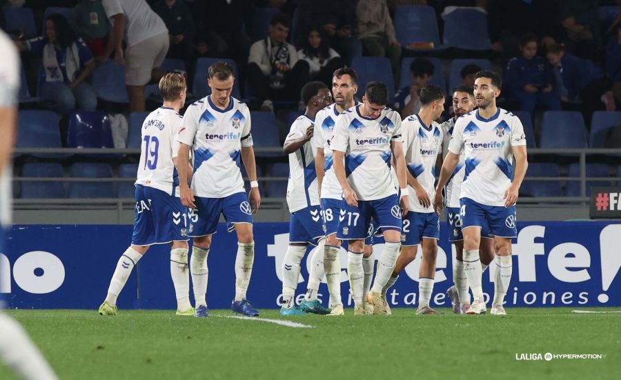 Gallego en el centro después de marcar (LA LIGA)