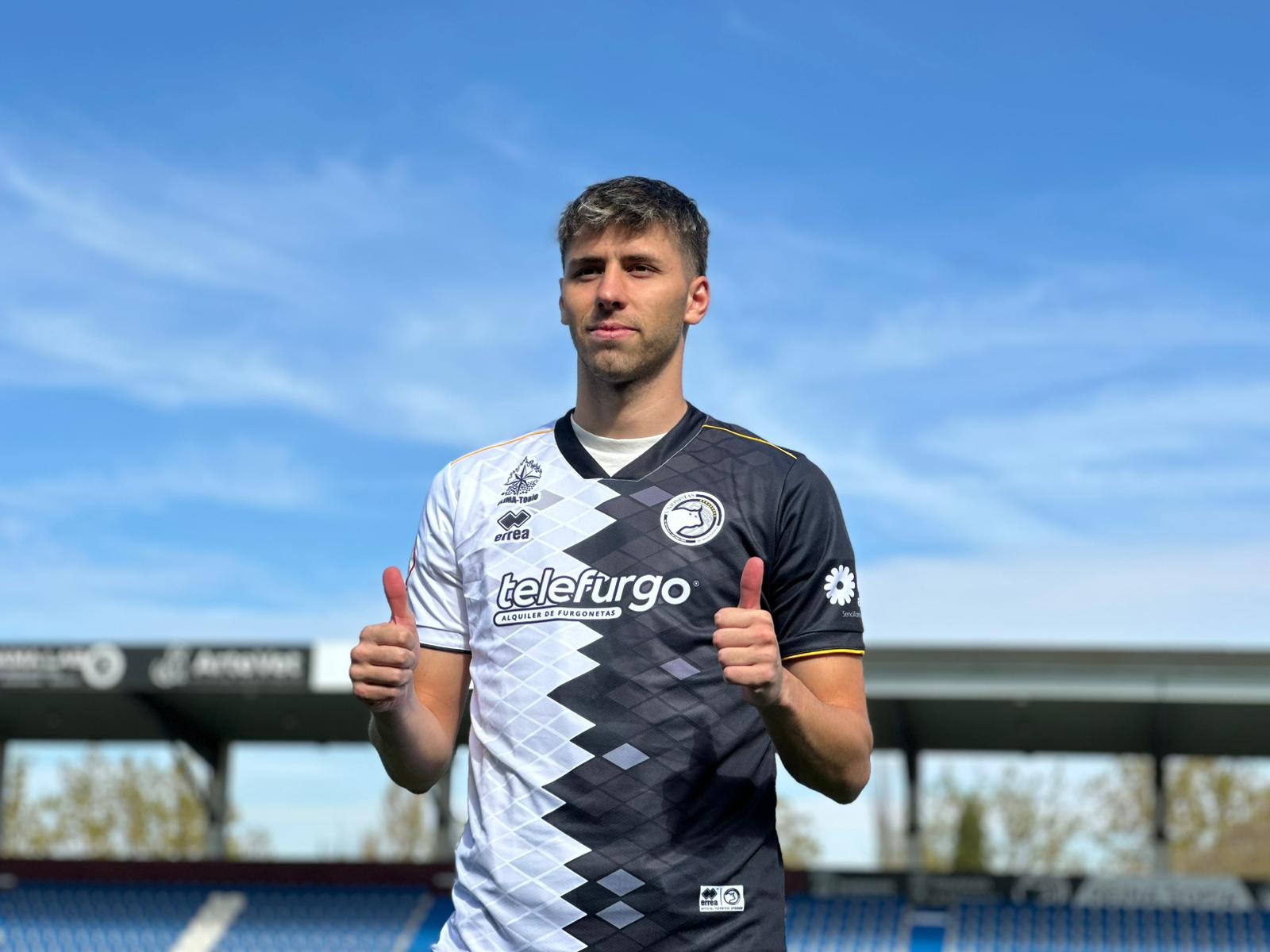 Gastón Valles a su llegada a Salamanca (Unionistas CF)