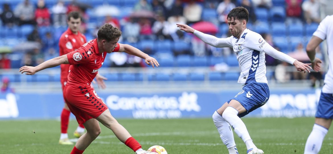 Gastón en el CD Tenerife- Osasuna (CA OSASUNA)