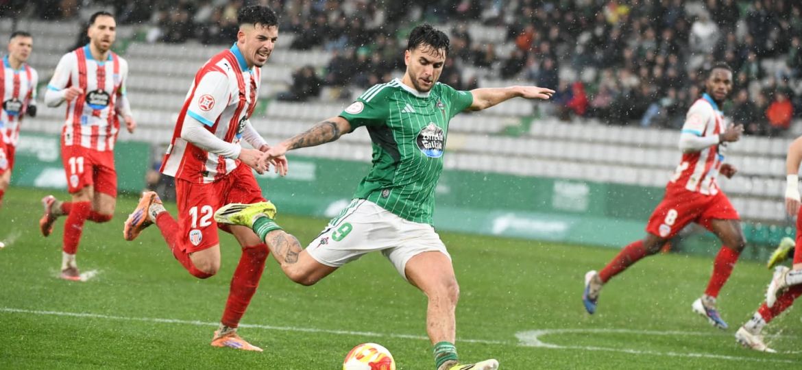 Antón Escobar (@racingferrolsad)