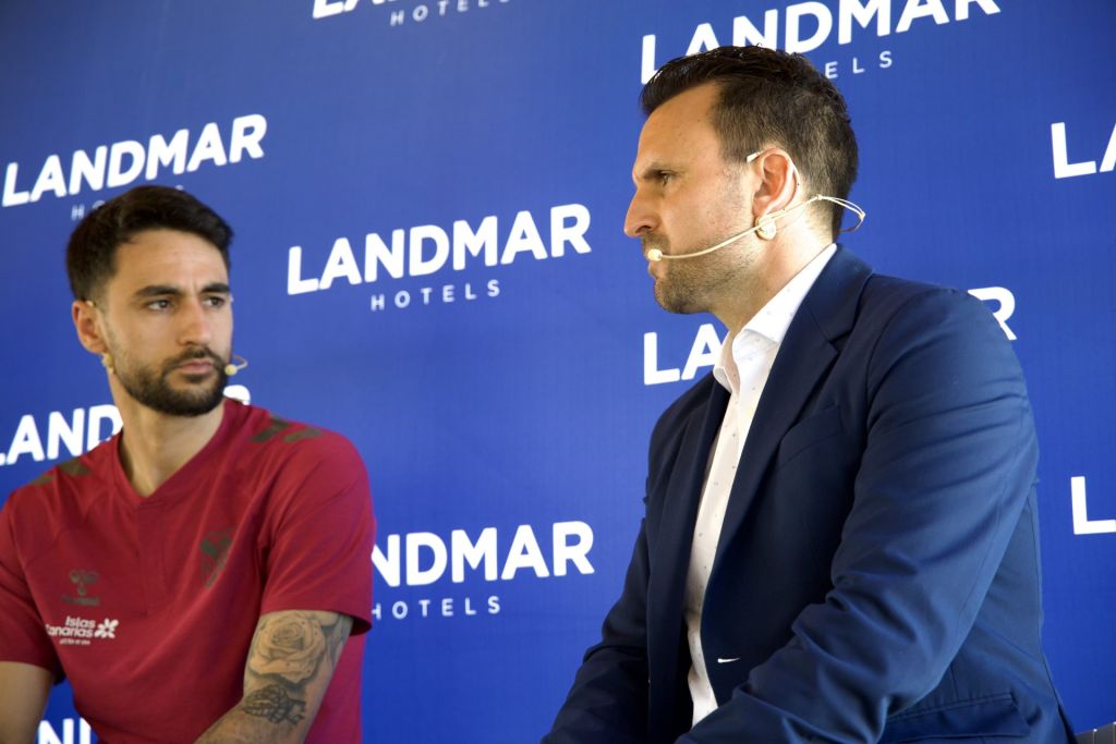 Ayoze García en la presentación de Iván Chapela (CD TENERIFE)