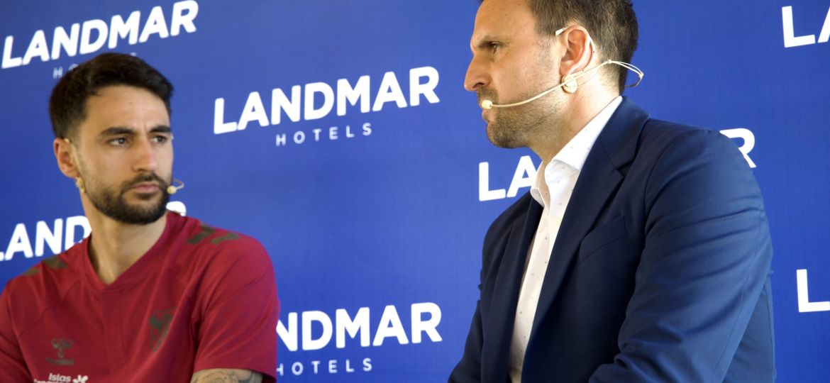 Ayoze García en la presentación de Iván Chapela (CD TENERIFE)