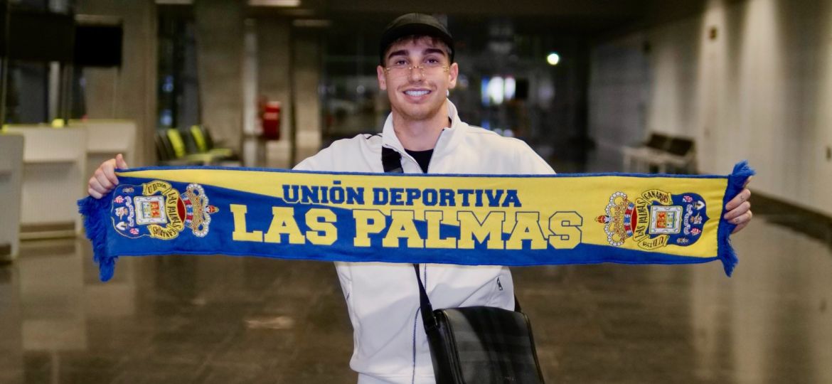 Iker Bravo ya está en Gran Canaria (UD Las Palmas)