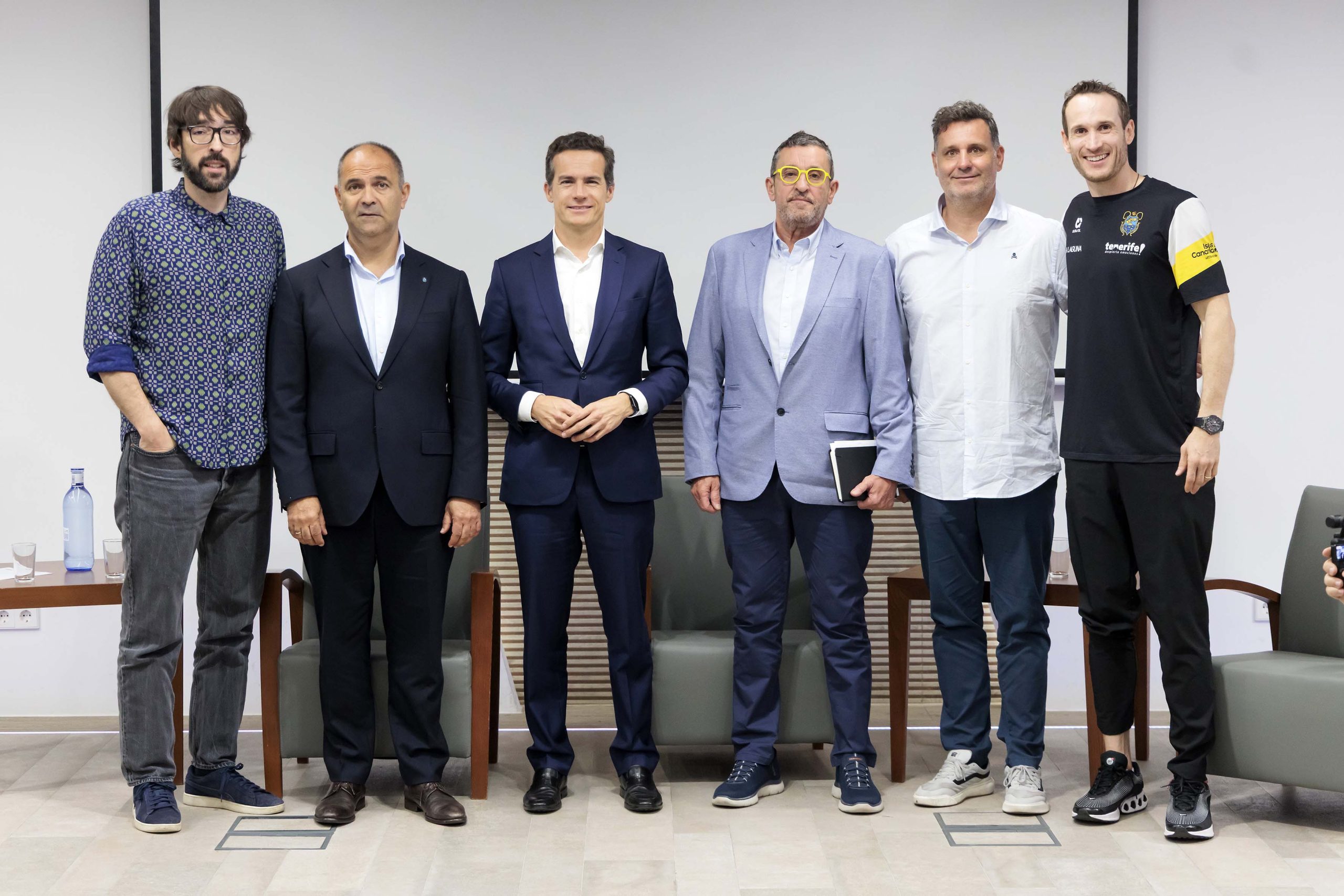 Imagen de la presentación del acuerdo (CB CANARIAS)