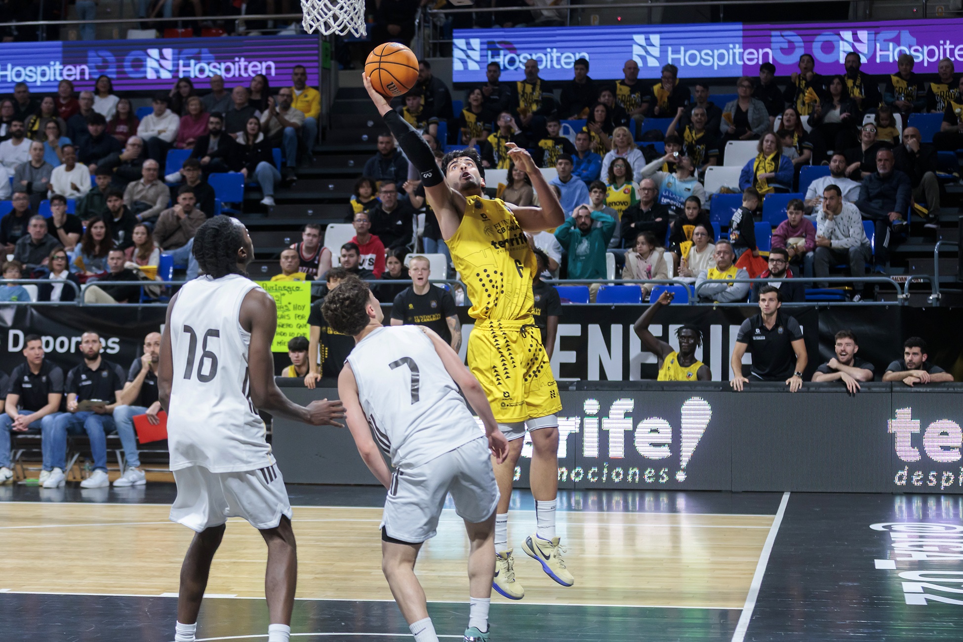 Imagen del CB Canarias- Real Madrid U22 (EMILIO COBOSCBC)