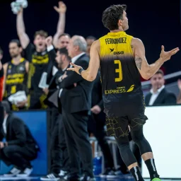Jaime Fernández después de meter un triple al Real Madrid (acb Photo Alberto Nevado)
