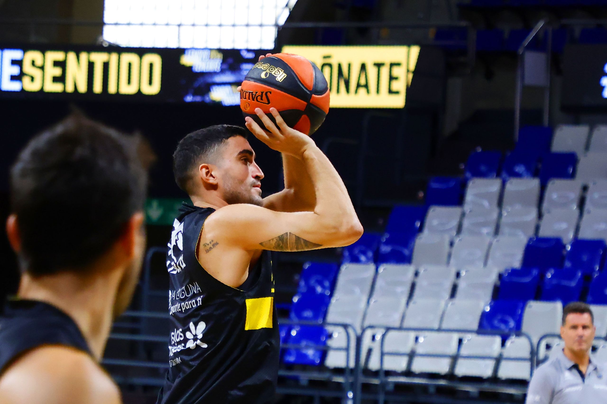 Jaime Fernández en un entrenamiento del Lenovo Tenerife (CEDIDA)