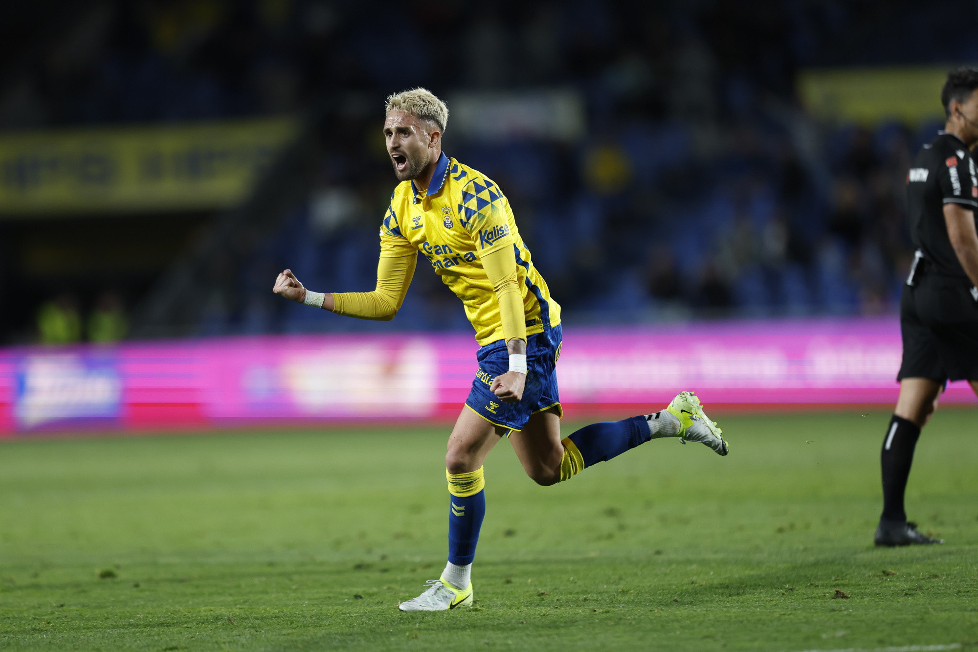 Januzaj celebra su gol a Osasuna (@UDLP_Oficial)
