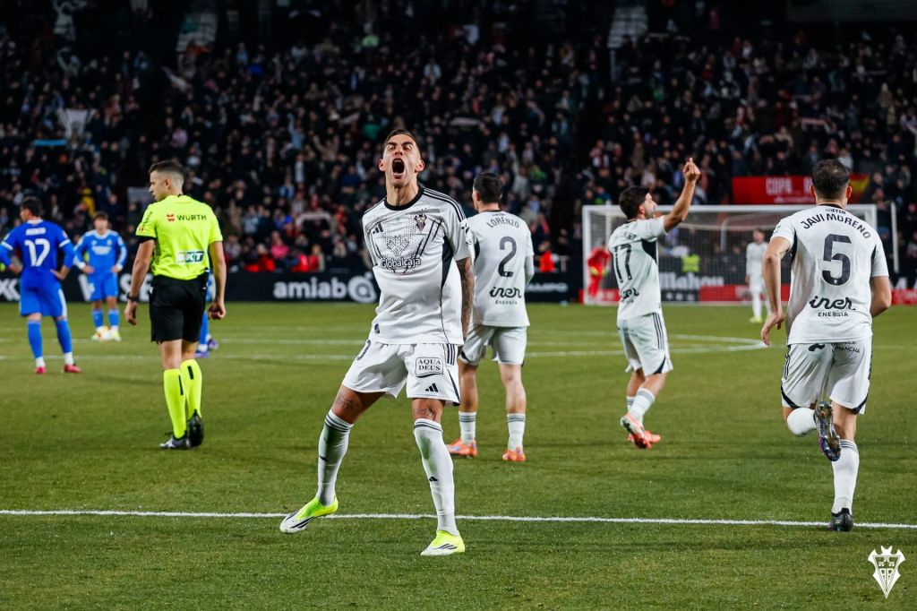 Jefté celebrando el 3-2 ante el Madrid (Albacete Balompié)