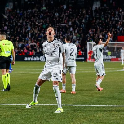 Jefté celebrando el 3-2 ante el Madrid (Albacete Balompié)