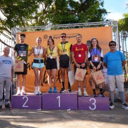 Foto del podio masculino y femenino (CEDIDA)
