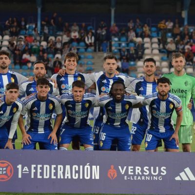 La alineación de la SD Ponferradina en uno de sus encuentros esta temporada (@SDP_1922)