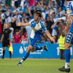 López Pinto celebrando el primer gol (CE Sabadell)