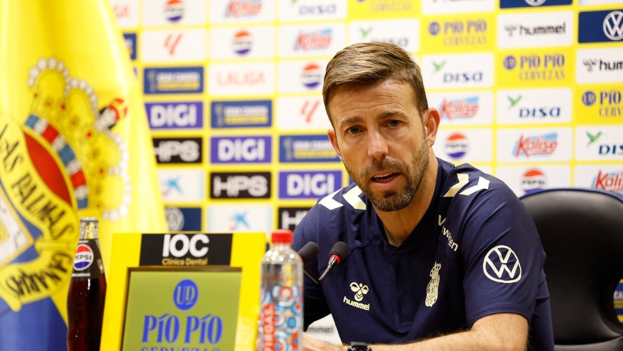 Luis García, en rueda de prensa (UDLP.ES).