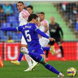 Luis Milla jugando con el Getafe (@LuisMilla_6)