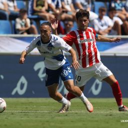 Luismi ante el Sporting de Gijón (CEDIDA)