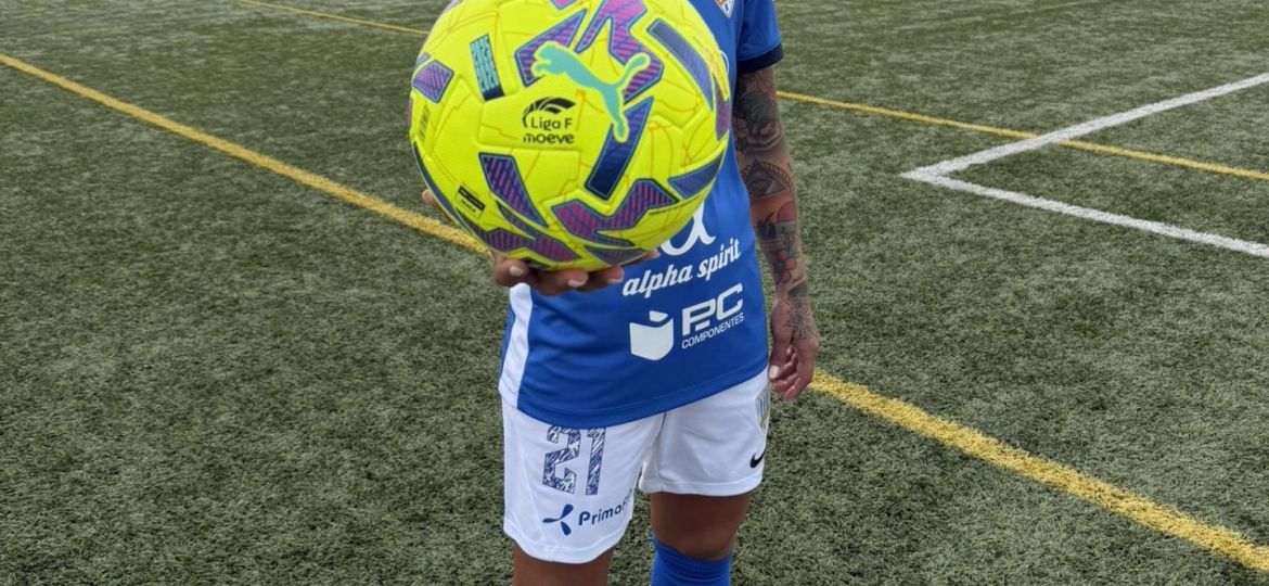 María José Pérez con sus nuevos colores (@AlhamaElPozo)