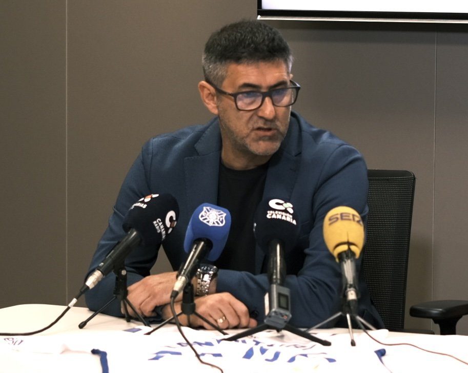 Mauro Pérez en Hospiten (@CDTOficial)