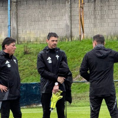 Alejandro Menéndez (@RACINGFERROLSAD).