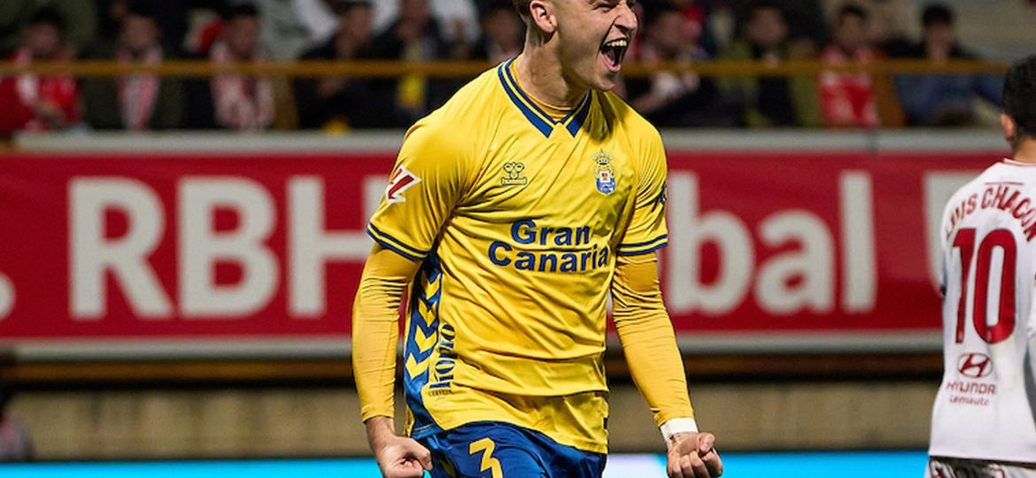 Mármol celebra el 0-1 (TINTAAMARILLA.ES).
