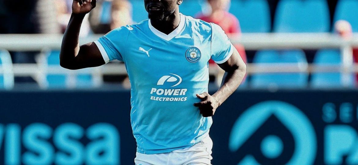 Mo Dauda celebrando su primer gol como celeste (@ibizaud)