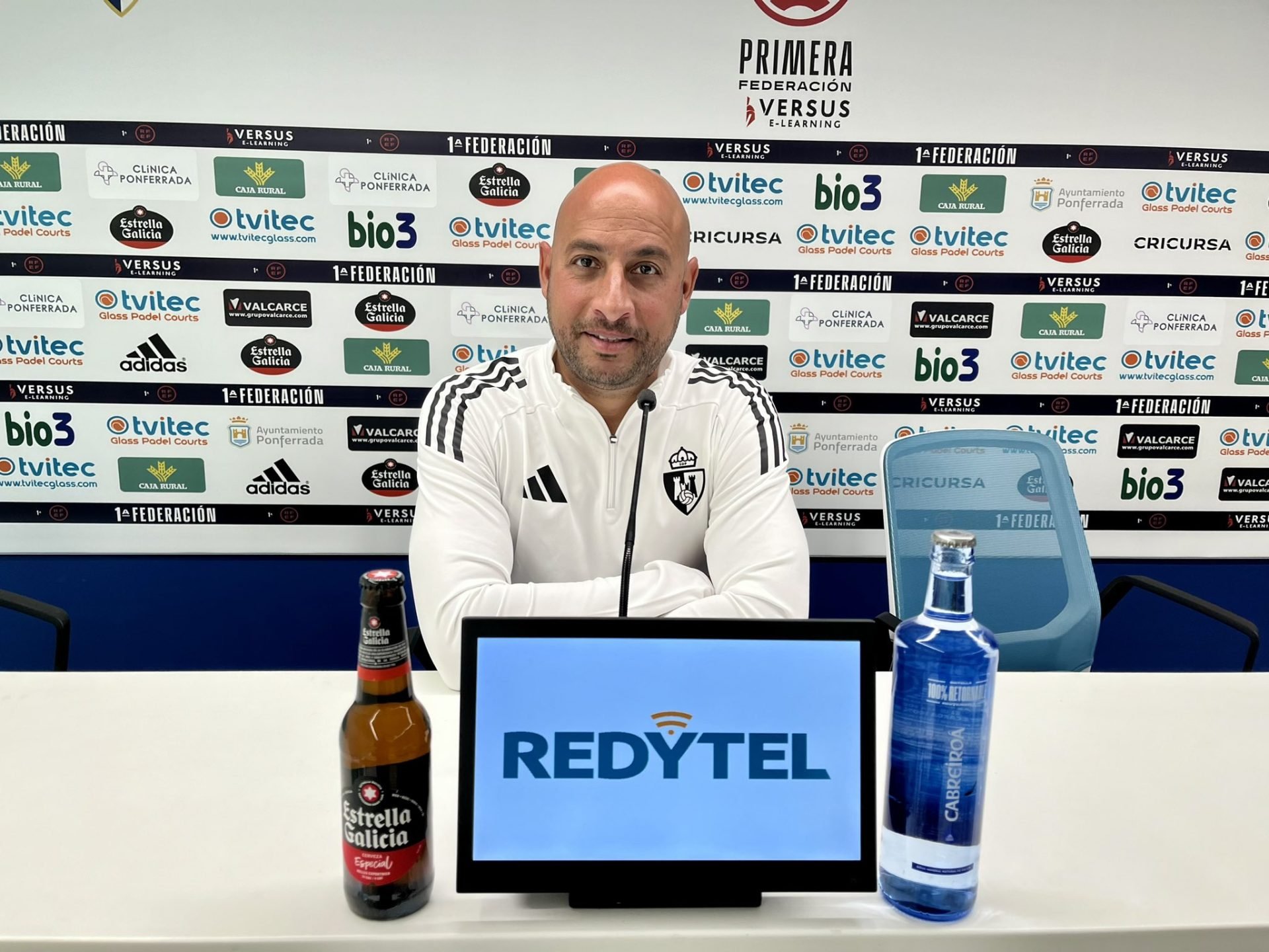 Mehdi Nafti, en rueda de prensa (@SDP_1922).