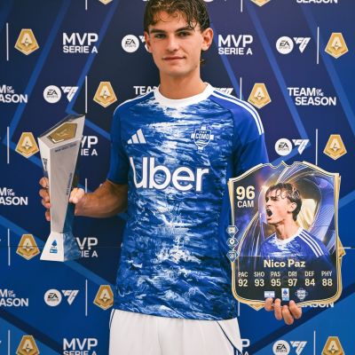 Nico Paz recibe el premio a mejor centrocampista de la Serie A (@COMO1907).