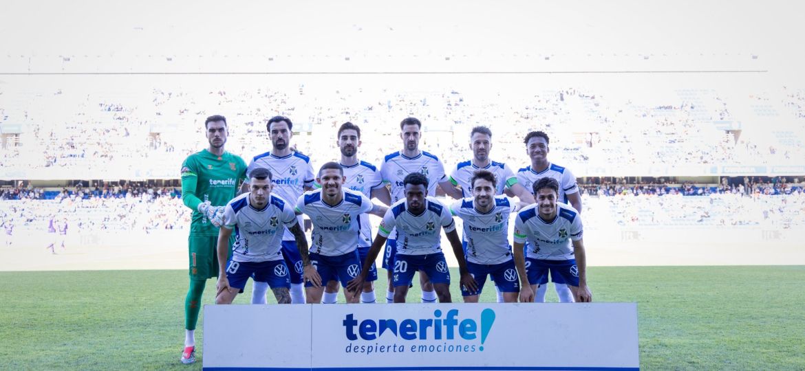 Once blanquiazul ante el Guadalajara (CD Tenerife)