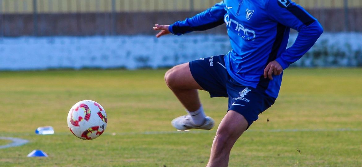 Pablo Hernández en su primer entrenamiento con su nuevo equipo (@UCAMMurciaCF)