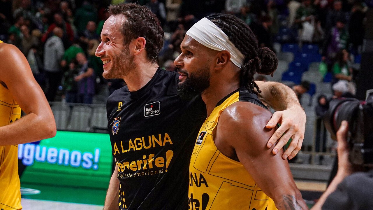 Patty Mills con Marcelinho Huertas (MARIANO POZO ACBPHOTO)