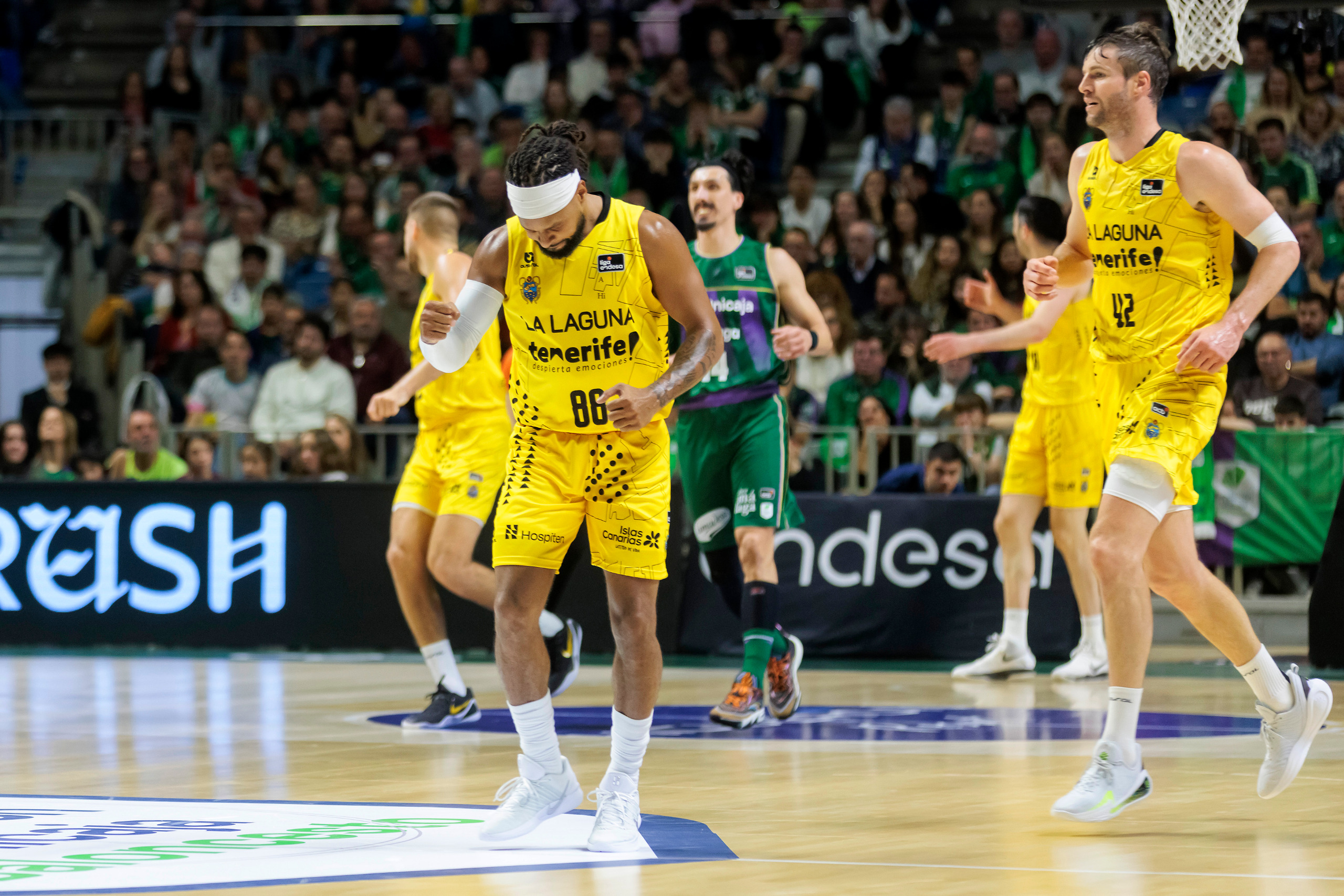 Patty Mills, durante el partido (EMILIO COBOS / CB CANARIAS).